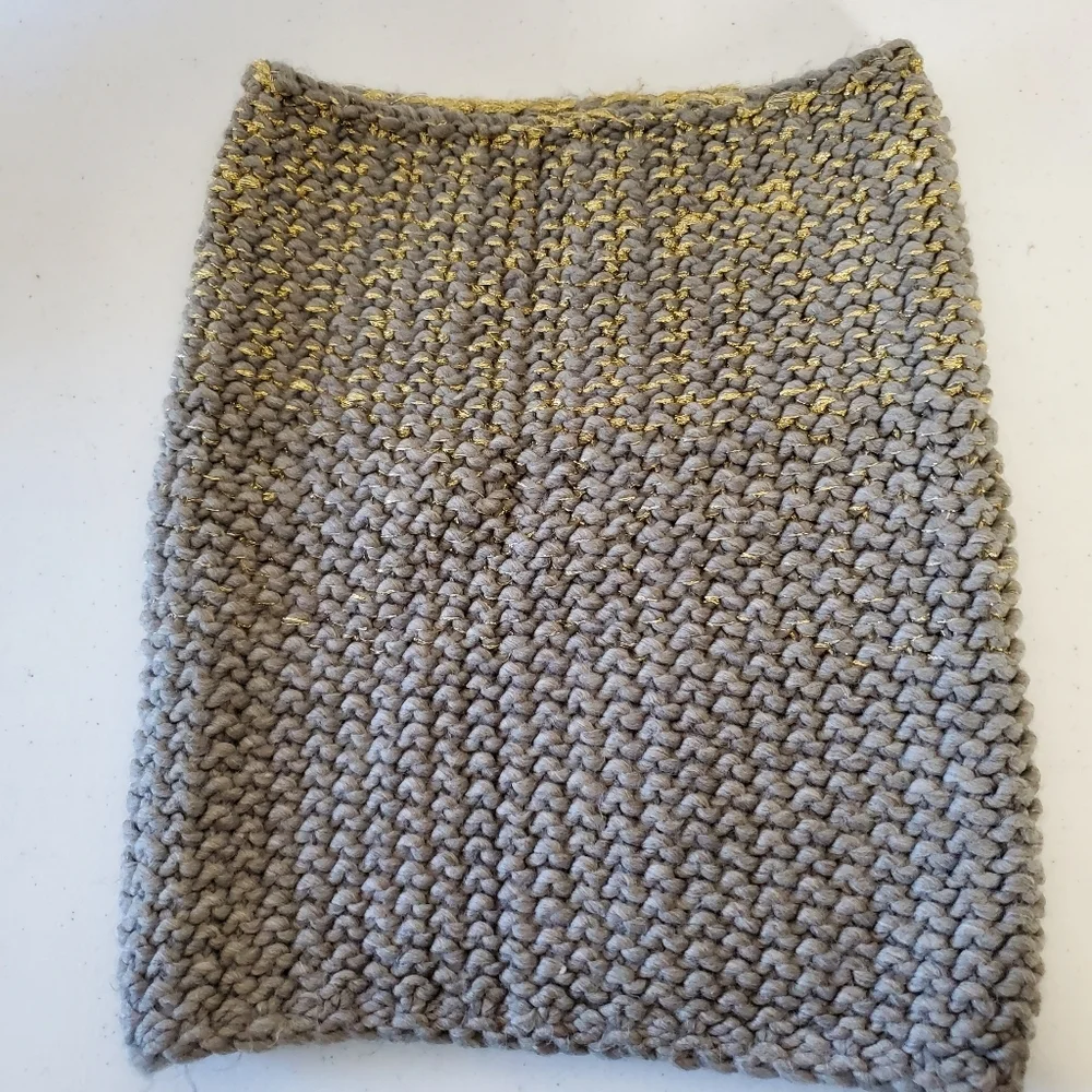 Verloop Knit Hat and Neck Scarf Set Gray and Metallic Slouchy Skull Cap Cowl